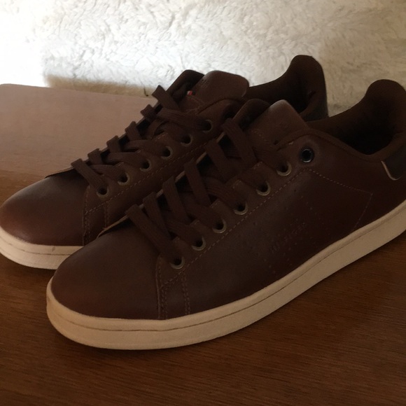 Tommy Hilfiger Leather Sneakers - Picture 2 of 6